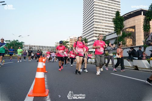Race photo from Smartfren Run 2025 