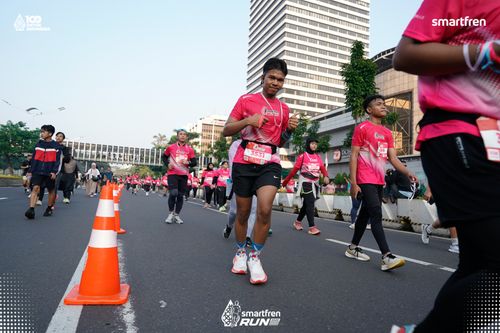 Race photo from Smartfren Run 2025 