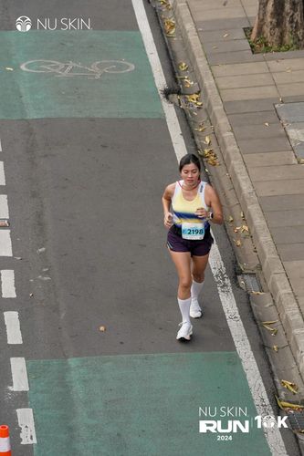 Race photo from Nu Skin Run 10K