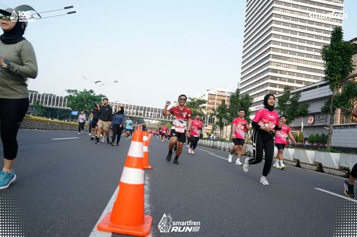 Race photo from Smartfren Run 2025 