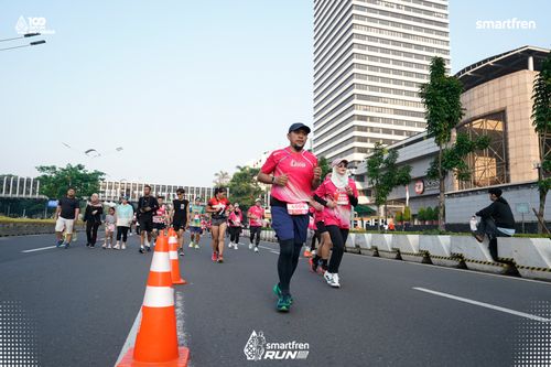 Race photo from Smartfren Run 2025 