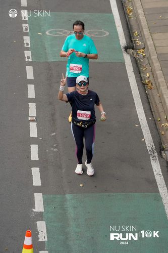 Race photo from Nu Skin Run 10K