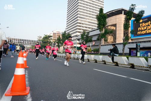 Race photo from Smartfren Run 2025 