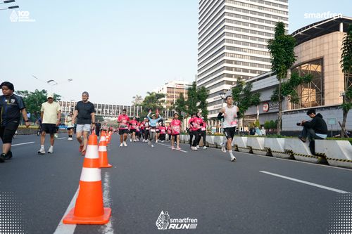 Race photo from Smartfren Run 2025 