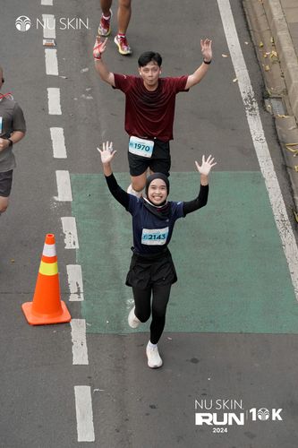 Race photo from Nu Skin Run 10K