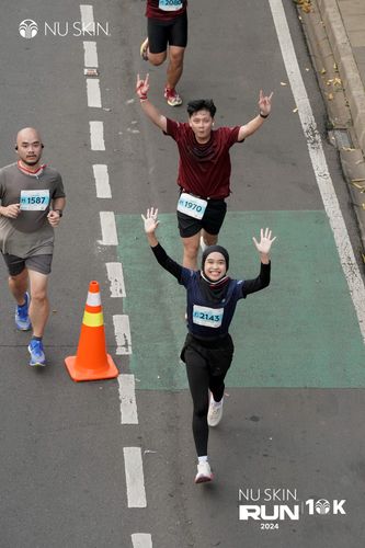 Race photo from Nu Skin Run 10K