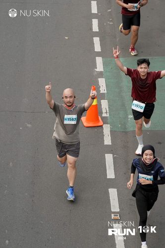 Race photo from Nu Skin Run 10K
