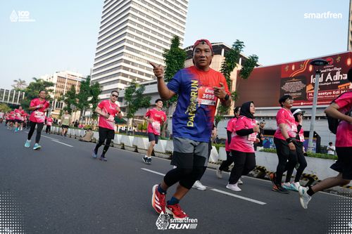 Race photo from Smartfren Run 2025 