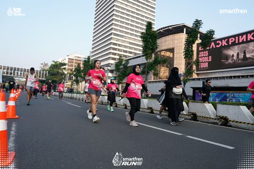 Race photo from Smartfren Run 2025 