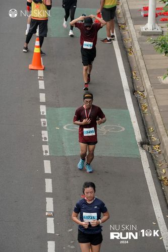 Race photo from Nu Skin Run 10K