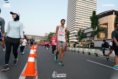 Race photo from Smartfren Run 2025 