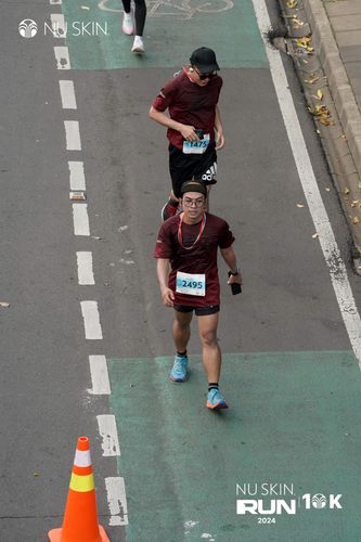 Race photo from Nu Skin Run 10K