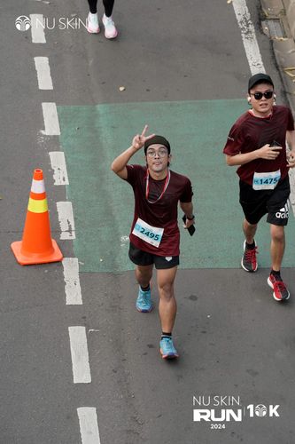 Race photo from Nu Skin Run 10K