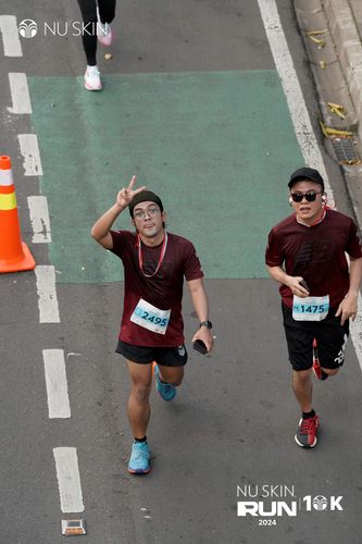 Race photo from Nu Skin Run 10K