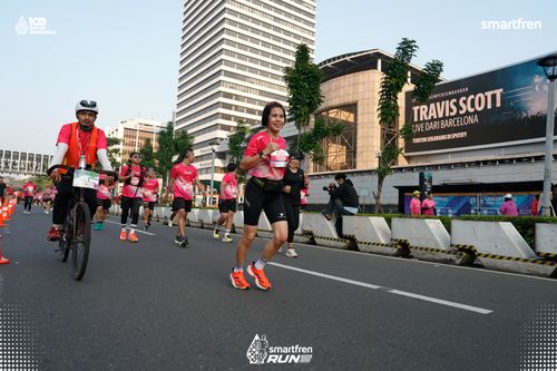 Race photo from Smartfren Run 2025 