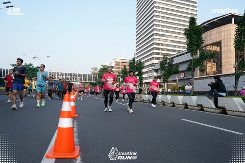 Race photo from Smartfren Run 2025 