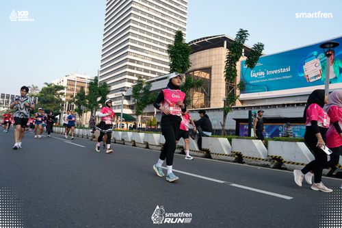 Race photo from Smartfren Run 2025 