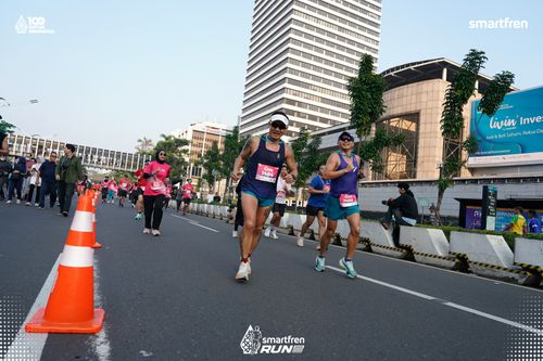 Race photo from Smartfren Run 2025 