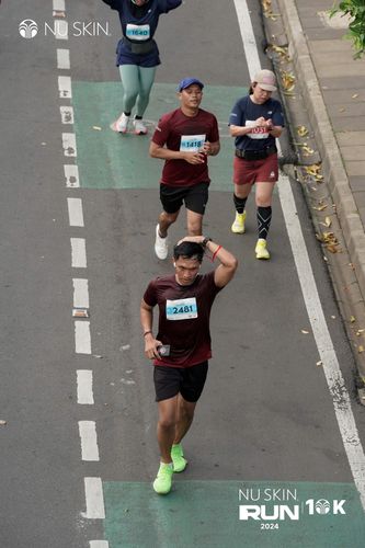 Race photo from Nu Skin Run 10K