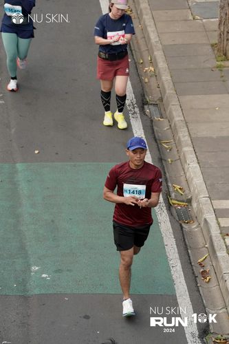 Race photo from Nu Skin Run 10K