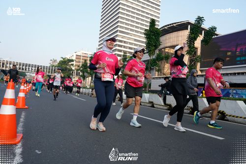 Race photo from Smartfren Run 2025 