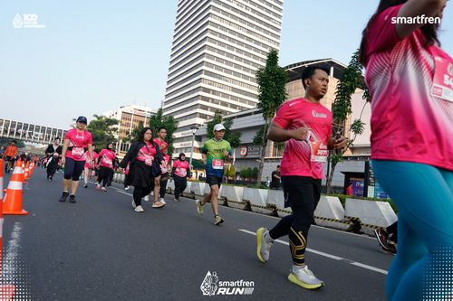 Race photo from Smartfren Run 2025 