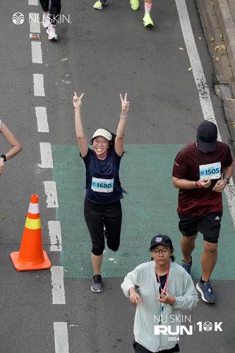 Race photo from Nu Skin Run 10K