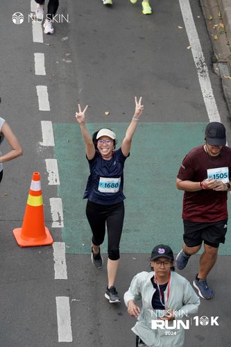Race photo from Nu Skin Run 10K