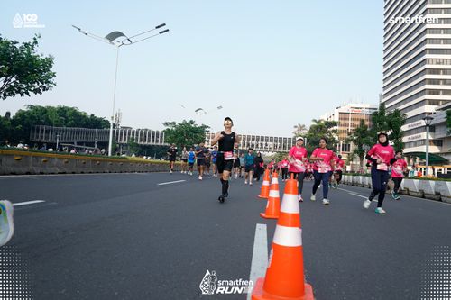 Race photo from Smartfren Run 2025 