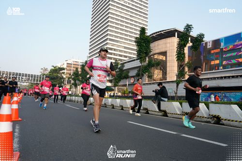 Race photo from Smartfren Run 2025 