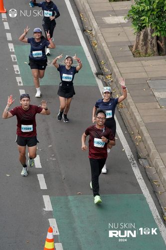 Race photo from Nu Skin Run 10K