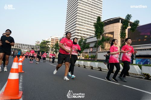 Race photo from Smartfren Run 2025 