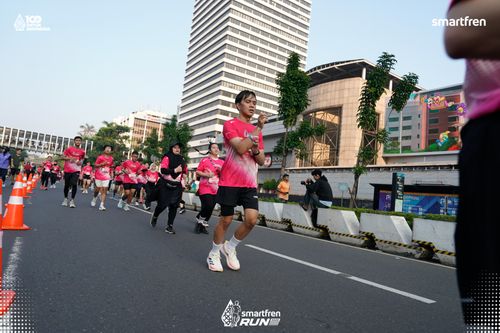 Race photo from Smartfren Run 2025 