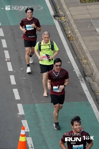 Race photo from Nu Skin Run 10K