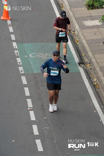 Race photo from Nu Skin Run 10K