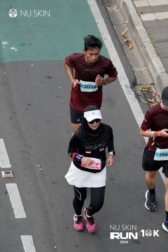 Race photo from Nu Skin Run 10K