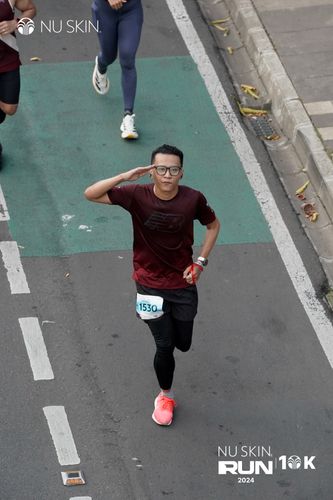 Race photo from Nu Skin Run 10K