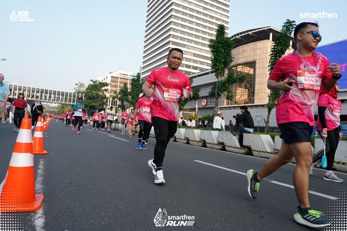 Race photo from Smartfren Run 2025 