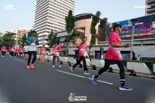 Race photo from Smartfren Run 2025 