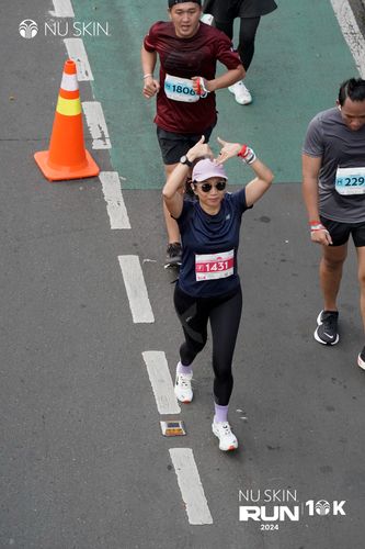 Race photo from Nu Skin Run 10K