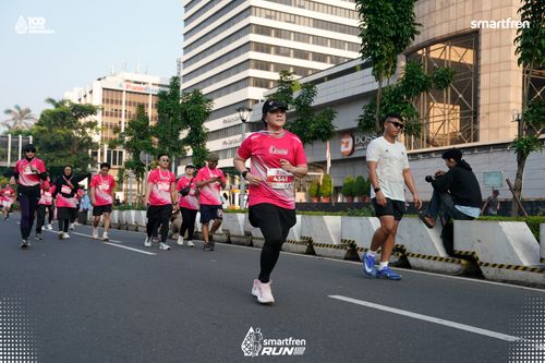 Race photo from Smartfren Run 2025 