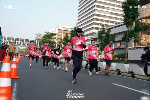 Race photo from Smartfren Run 2025 
