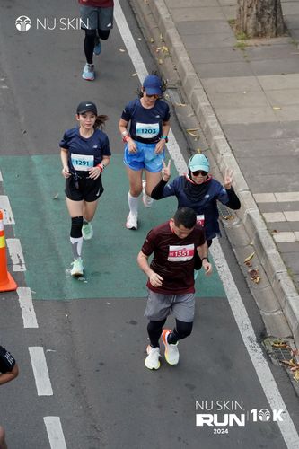 Race photo from Nu Skin Run 10K