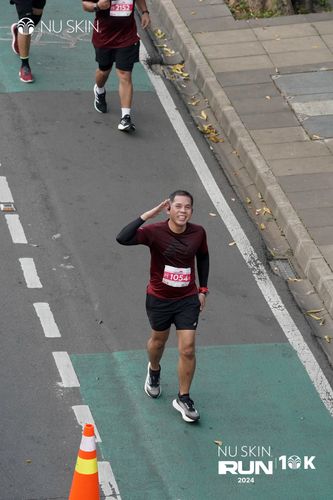 Race photo from Nu Skin Run 10K