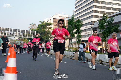 Race photo from Smartfren Run 2025 