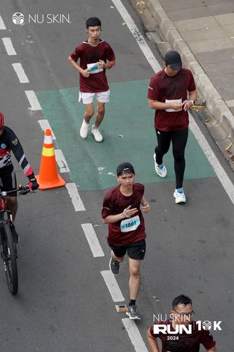 Race photo from Nu Skin Run 10K