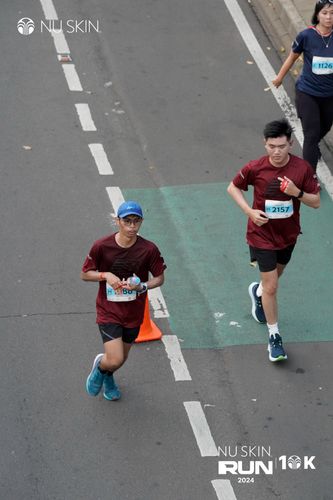 Race photo from Nu Skin Run 10K