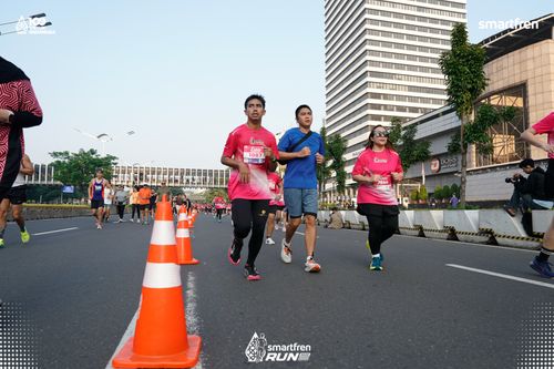 Race photo from Smartfren Run 2025 