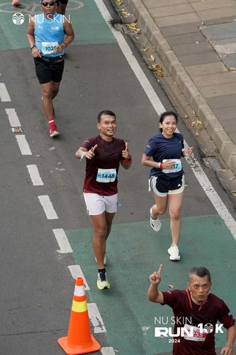 Race photo from Nu Skin Run 10K