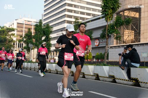 Race photo from Smartfren Run 2025 